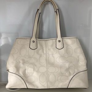 White Leather Coach Over the Shoulder Purse